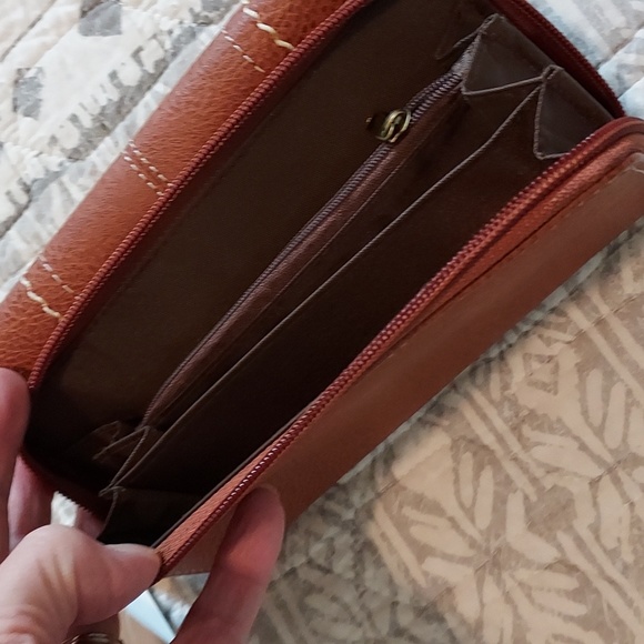 Wallet - Picture 3 of 5